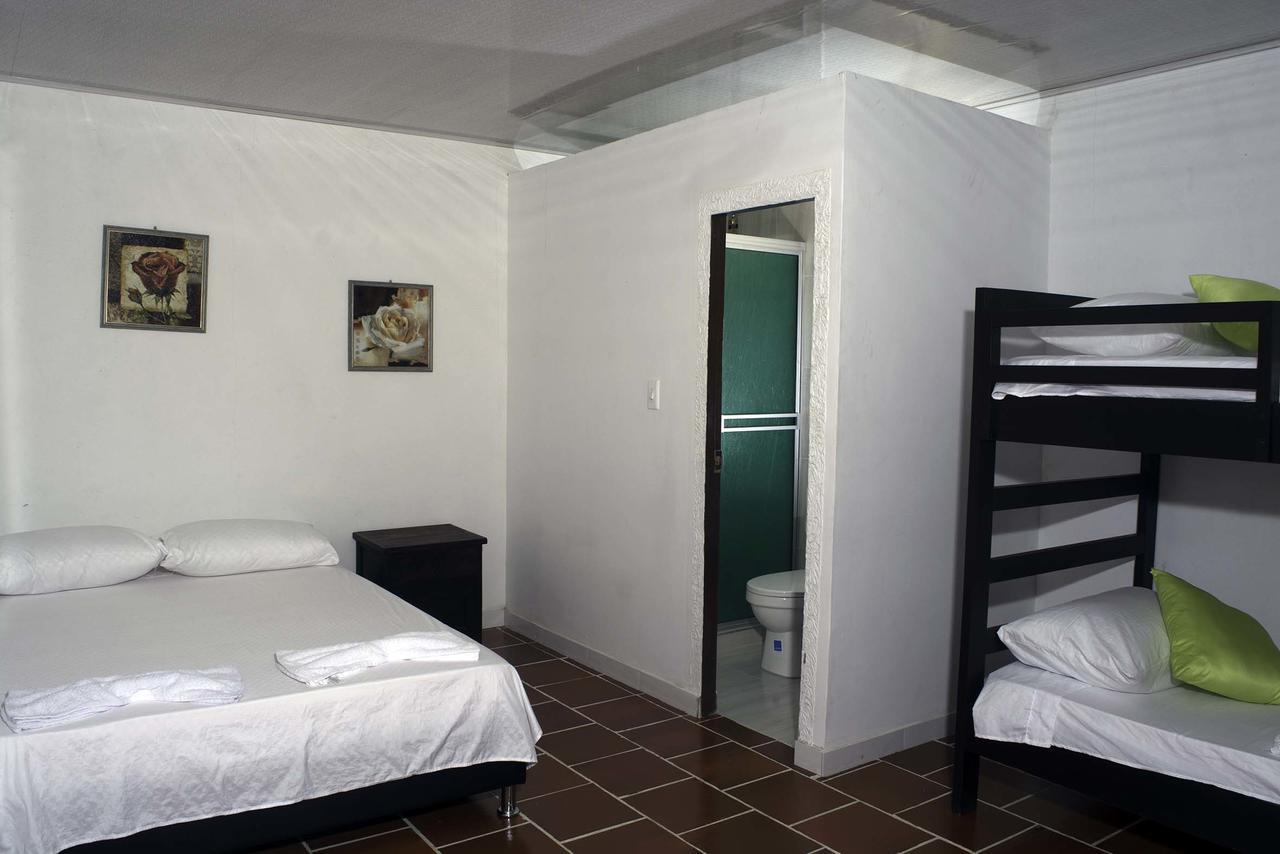 Hostal El Ruby Villavieja Exterior photo