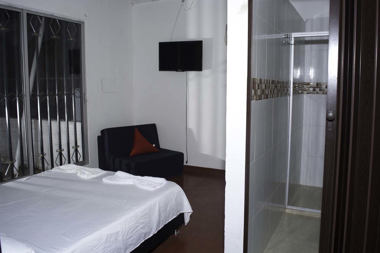 Hostal El Ruby Villavieja Exterior photo